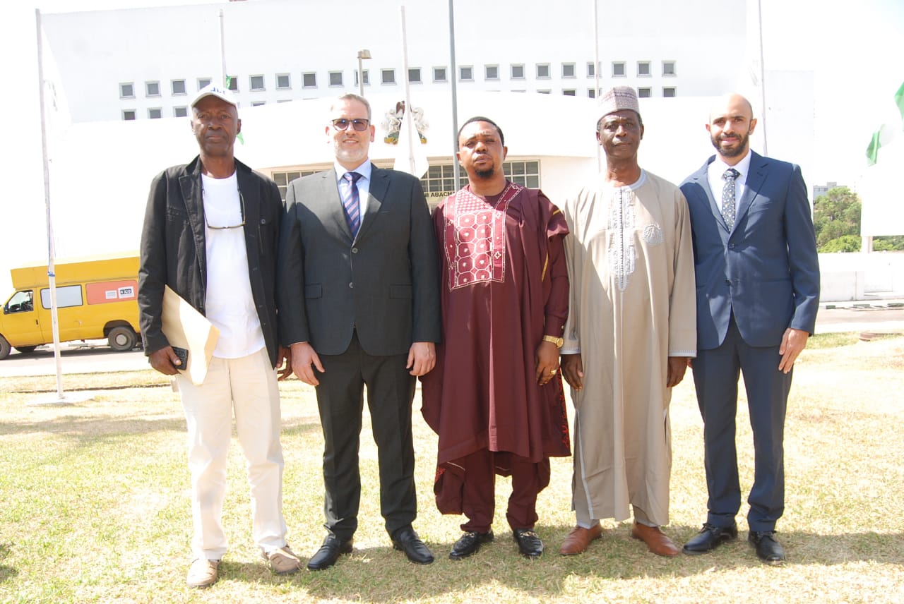 Image 2025-02-04 at 22.53.14_6dea9036